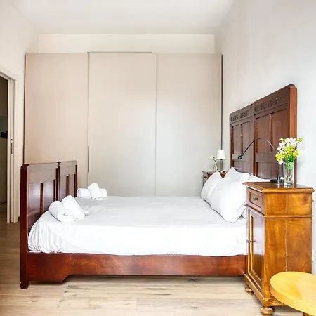 Joivy Classic Flat With Balcony * Милан