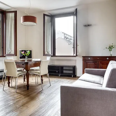 Апартаменты Joivy Classic Flat With Balcony Милан